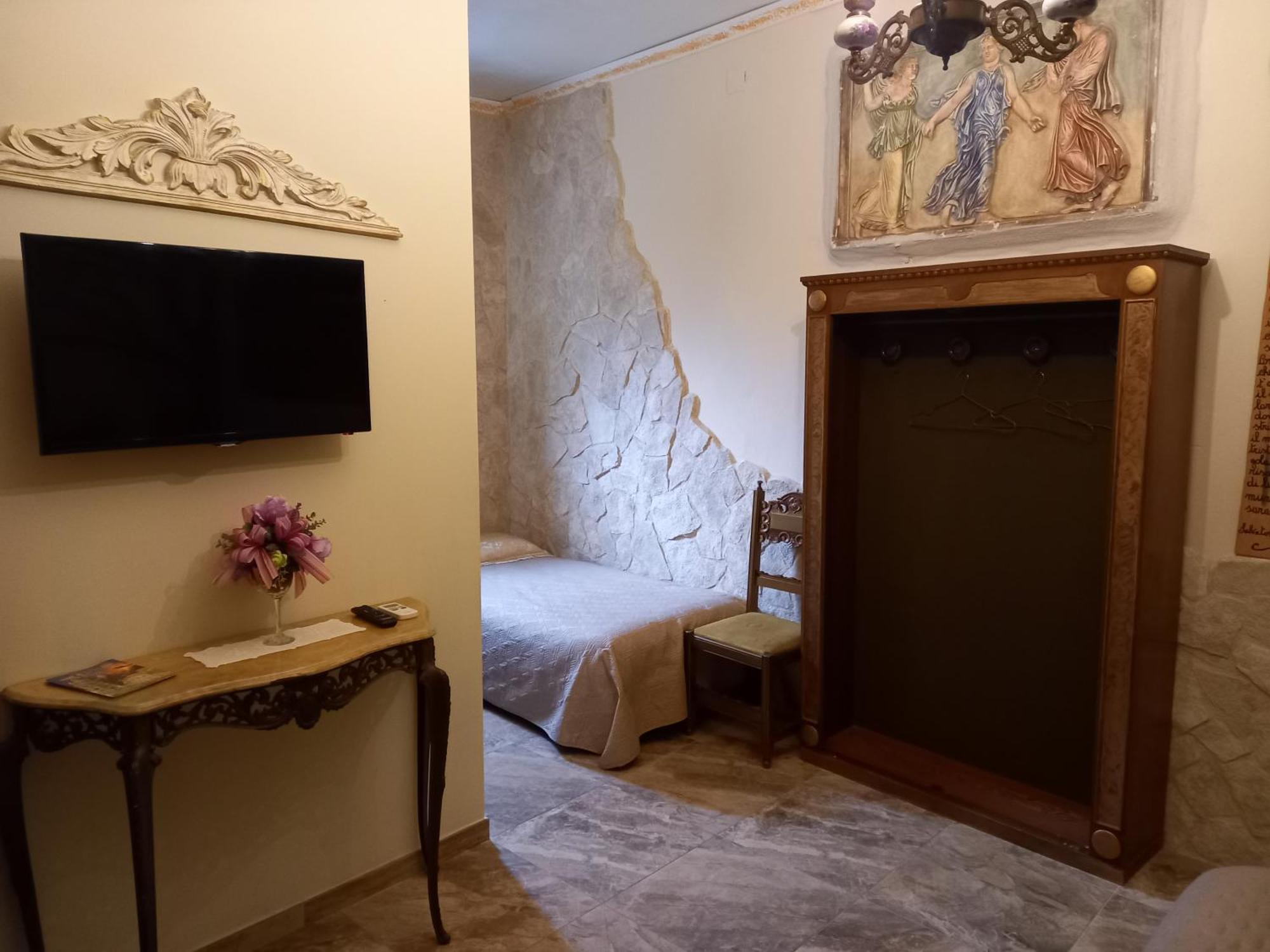 Sicilia In Miniatura "L'Atelier Dell'Etna" Bed & Breakfast ซัฟเฟรานา เอตเนอา ห้อง รูปภาพ