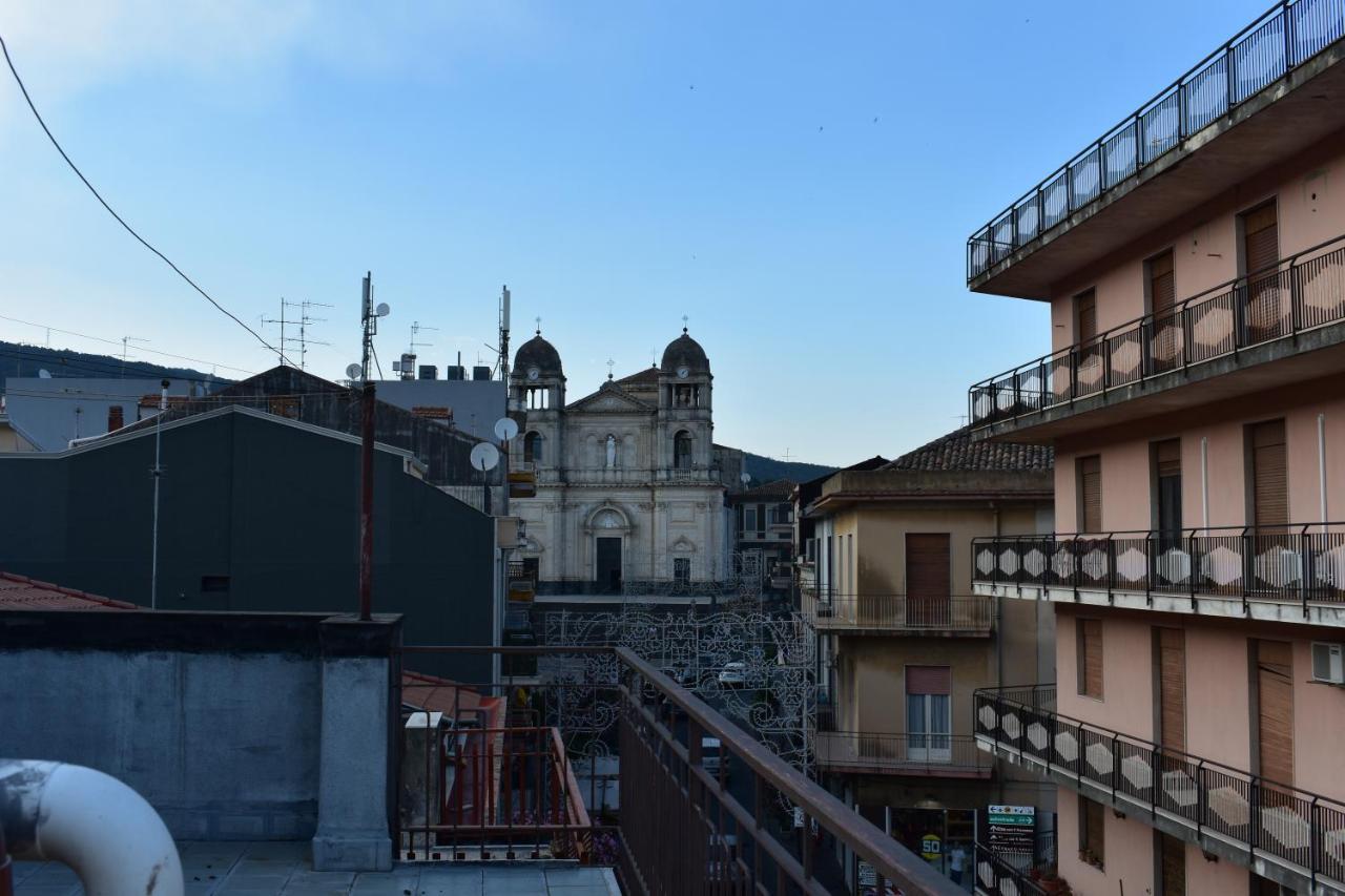 Sicilia In Miniatura "L'Atelier Dell'Etna" Bed & Breakfast ซัฟเฟรานา เอตเนอา ภายนอก รูปภาพ