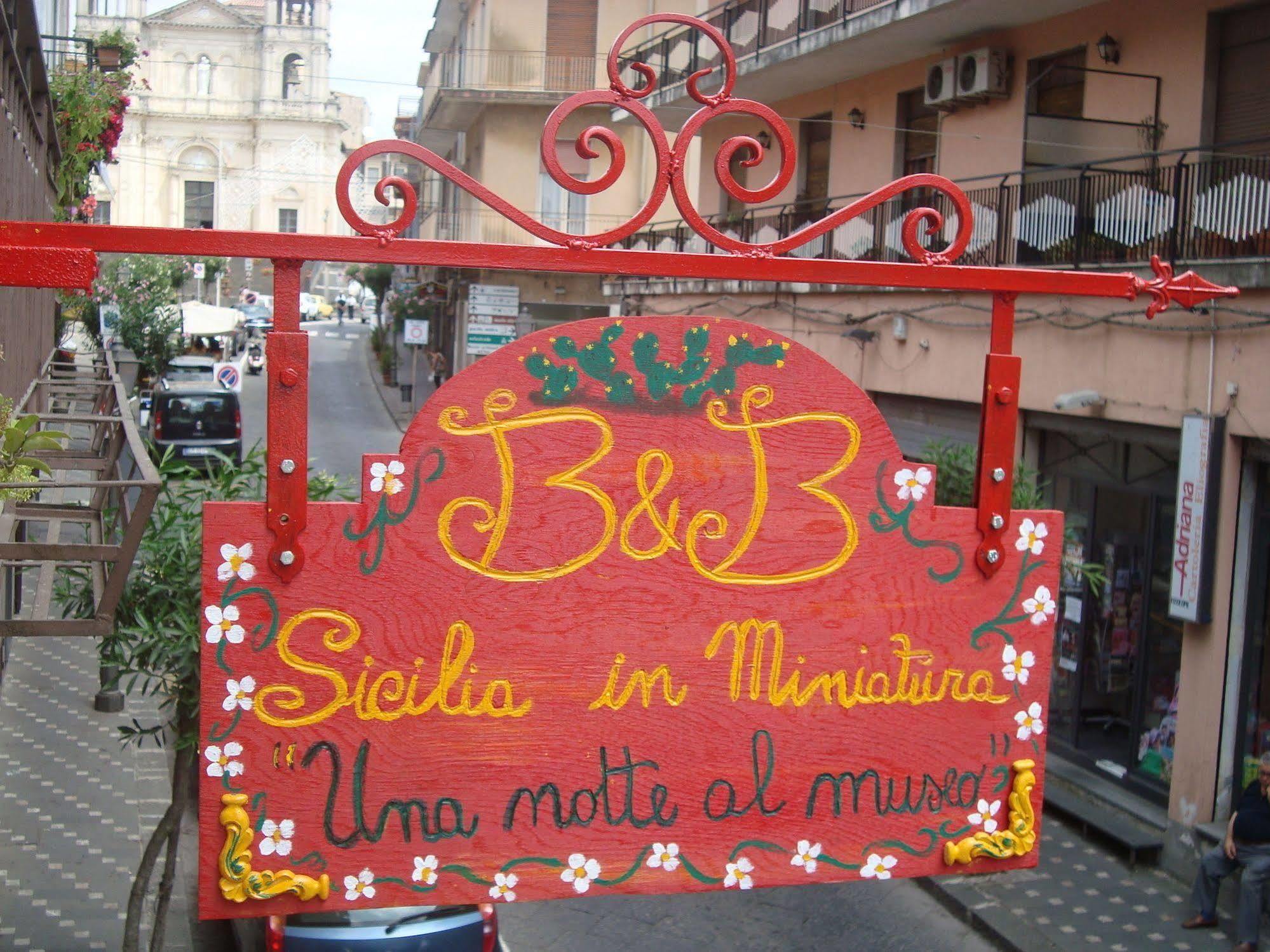 Sicilia In Miniatura "L'Atelier Dell'Etna" Bed & Breakfast ซัฟเฟรานา เอตเนอา ภายนอก รูปภาพ