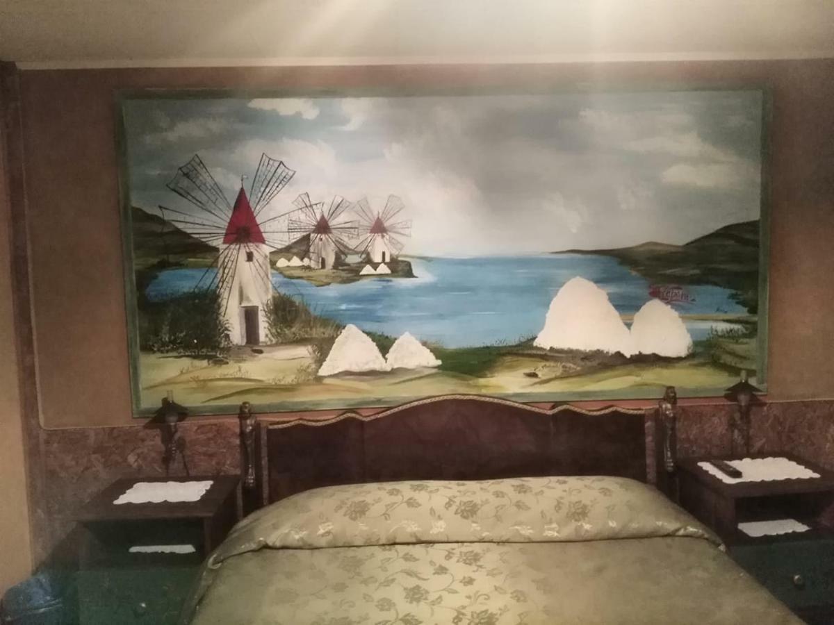 Sicilia In Miniatura "L'Atelier Dell'Etna" Bed & Breakfast ซัฟเฟรานา เอตเนอา ภายนอก รูปภาพ