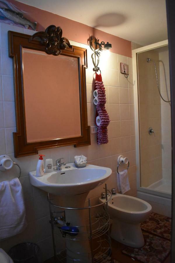 Sicilia In Miniatura "L'Atelier Dell'Etna" Bed & Breakfast ซัฟเฟรานา เอตเนอา ภายนอก รูปภาพ