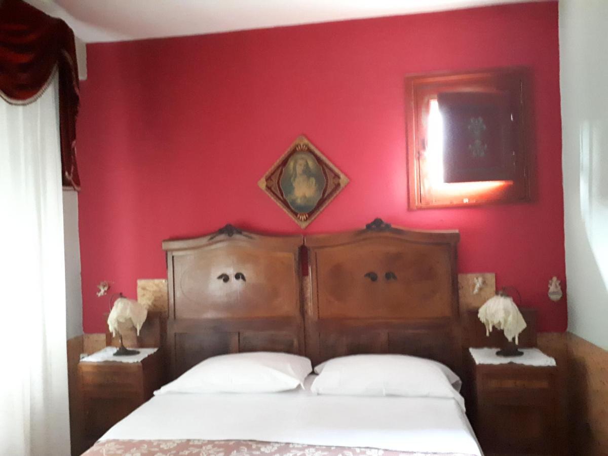 Sicilia In Miniatura "L'Atelier Dell'Etna" Bed & Breakfast ซัฟเฟรานา เอตเนอา ภายนอก รูปภาพ